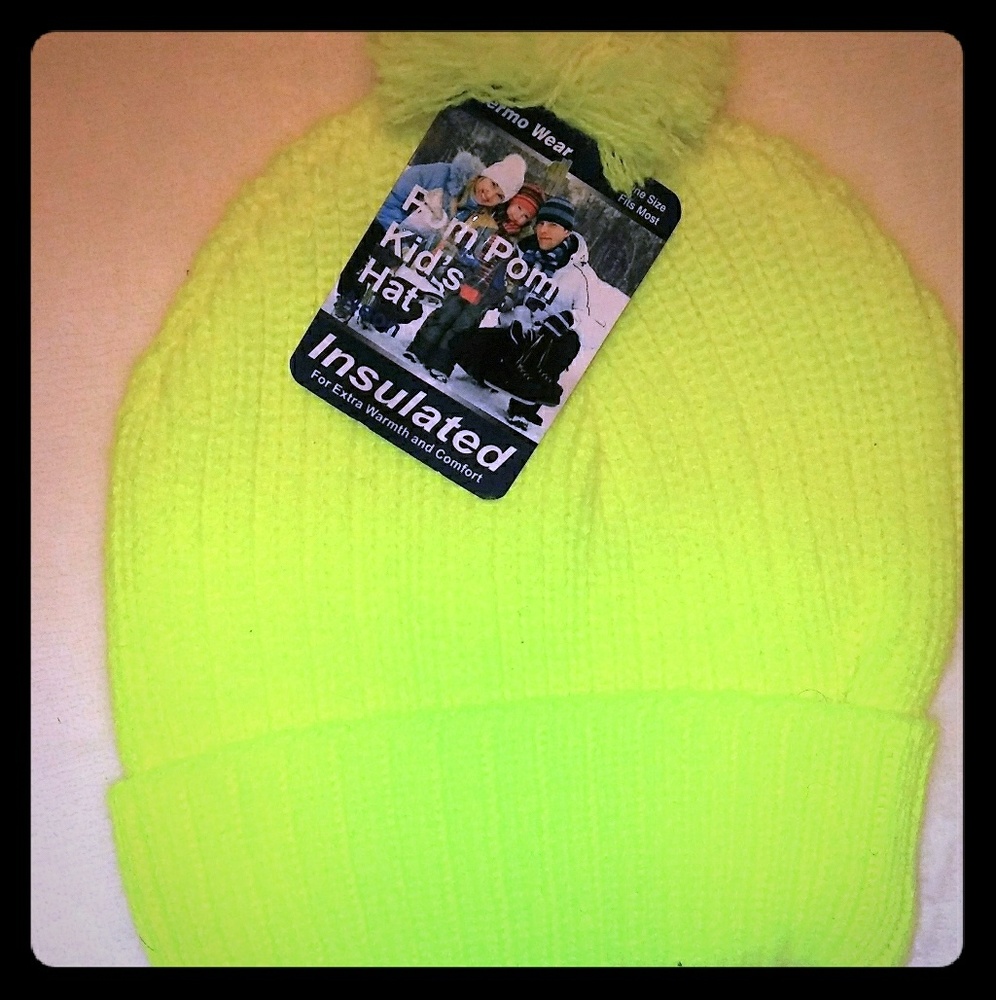 KIDS insulated pom pom hat